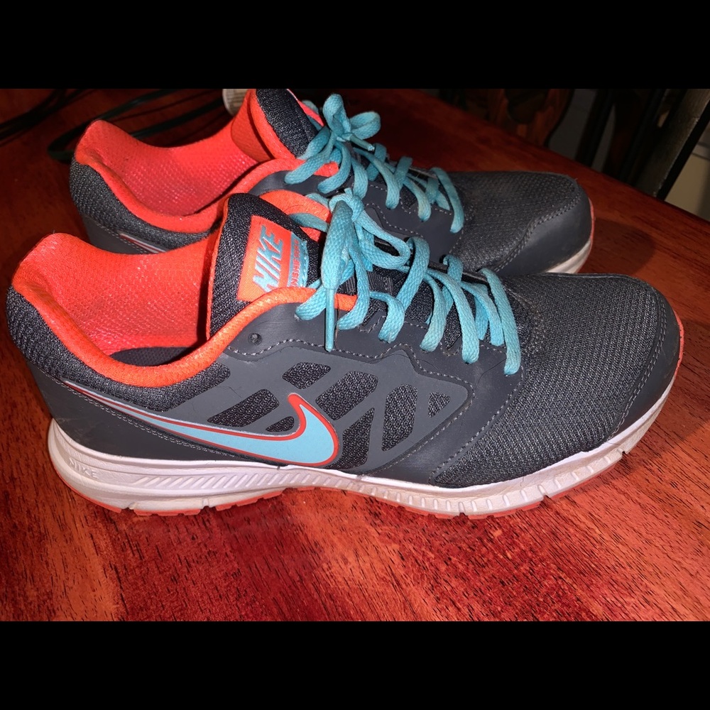 Womens Nike Downshifter 6